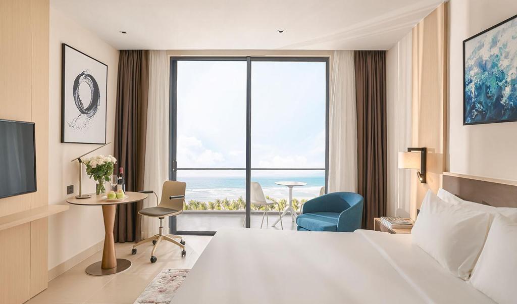 Sea View Standard Room in The Arena Resort Cam Ranh photo 2