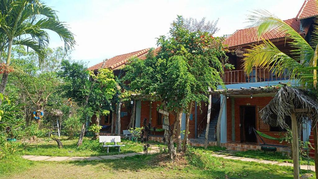 Sunny Eco Lodge — photo 1