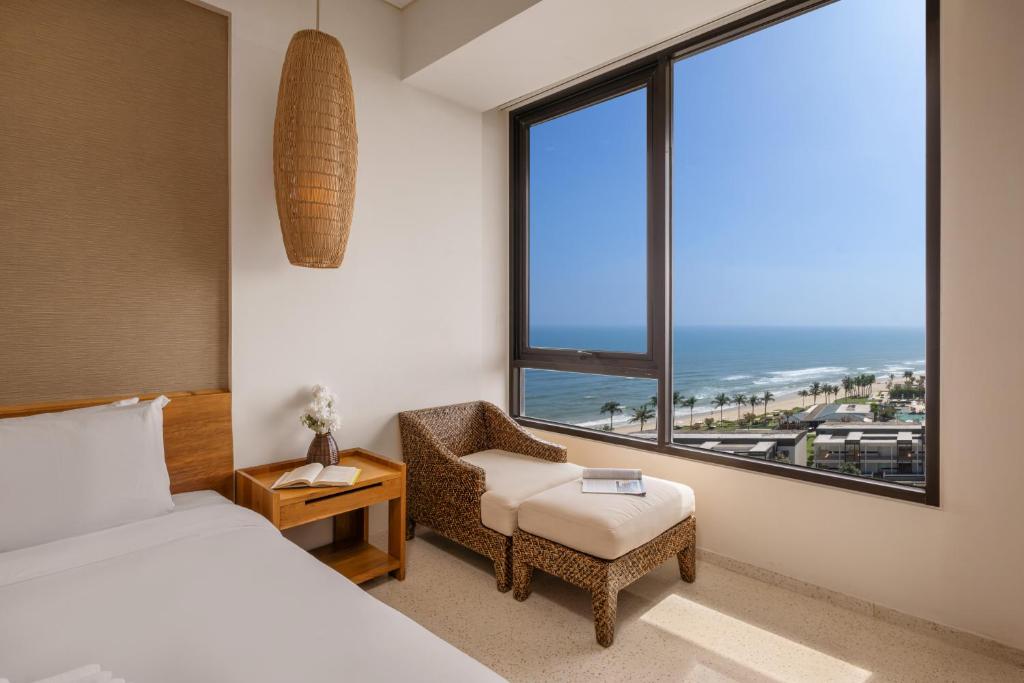 The Salt Collections Beachfront Resort Da Nang photo 2