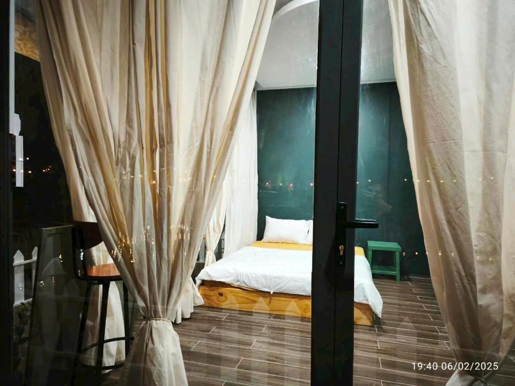 Homestay Mẹ khang 2 - Room lake view photo 2