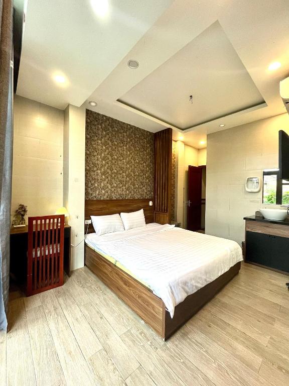Shine Hotel photo 2