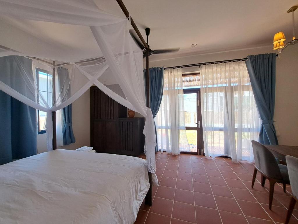 La nho House photo 2