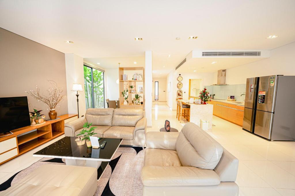 "BRG GOLF CLUB" - Danang Private Pool Villa 3 Bedrooms #2 photo 3