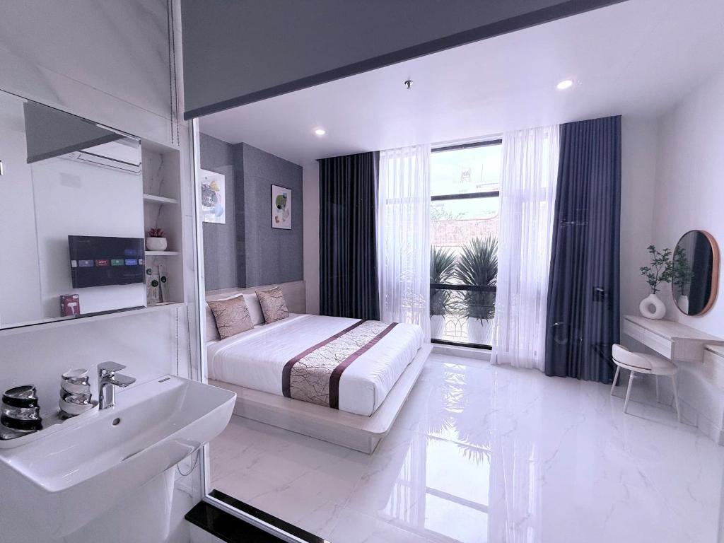 The Luxury Hotel Gò Vấp — photo 1
