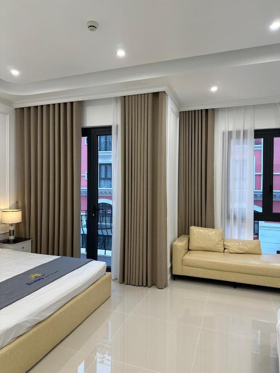 Sunny Hotel photo 2