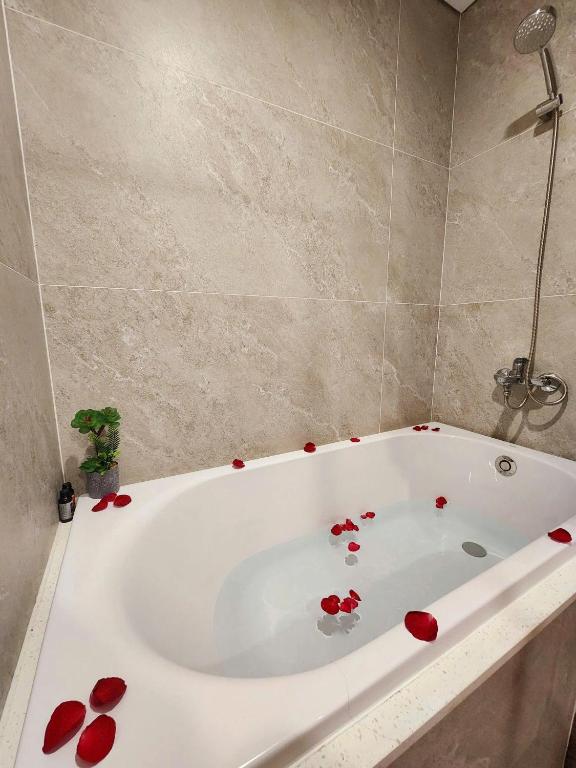 Thỏ's homestay -căn hộ 2n2wc khu Onsen - Căn hộ cao cấp nhất tại Ecopark Hưng Yên photo 3
