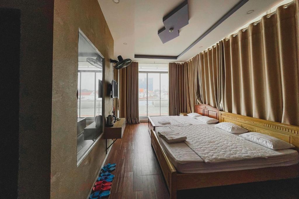 Sky Hotel photo 2