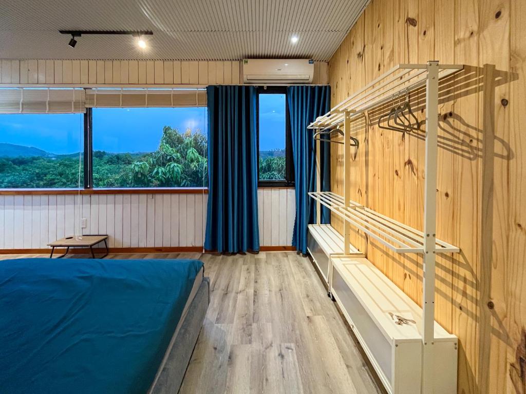 The Lake House Retreat & Watersports photo 2