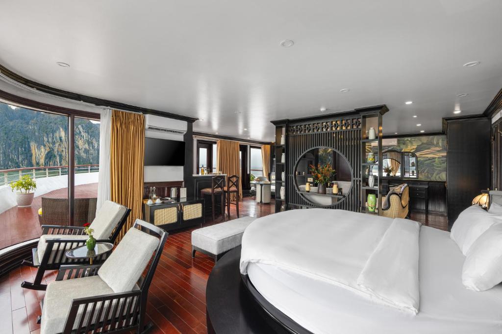 Aqua Of The Seas Cruise Halong by AHG photo 2