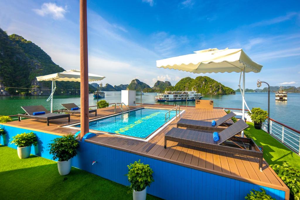 Aqua Of The Seas Cruise Halong by AHG photo 3