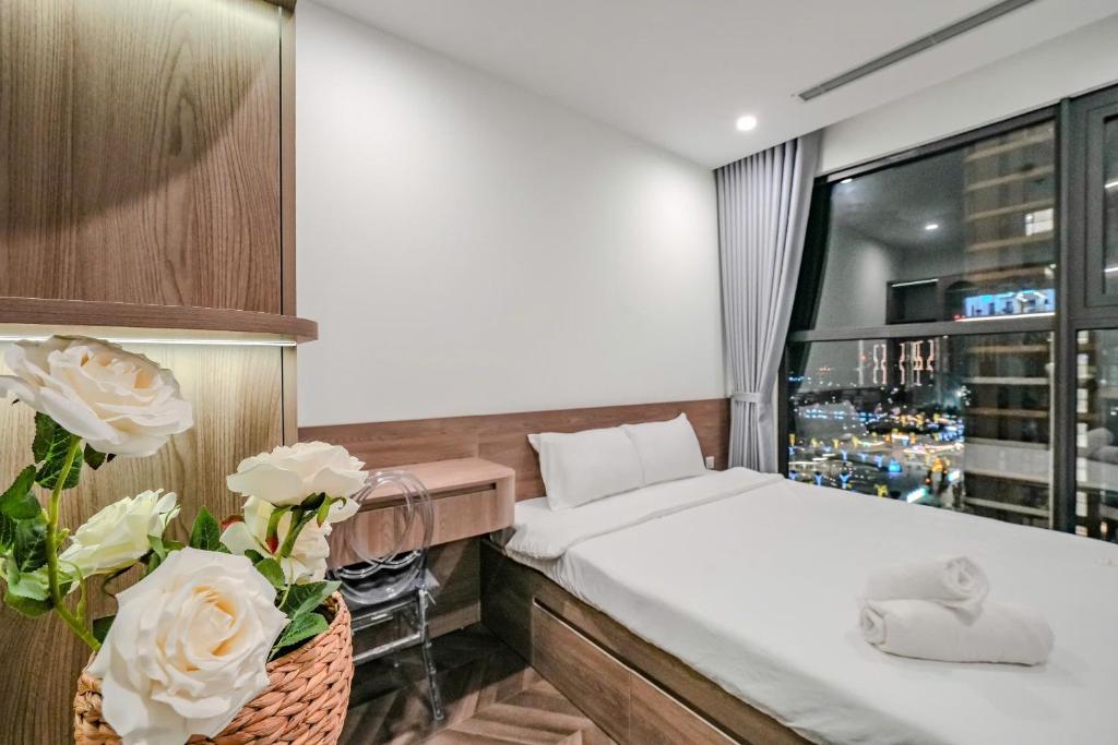 Shi House -Luxury 2BR BE2 Apartment Vinhomes Grand Park photo 2