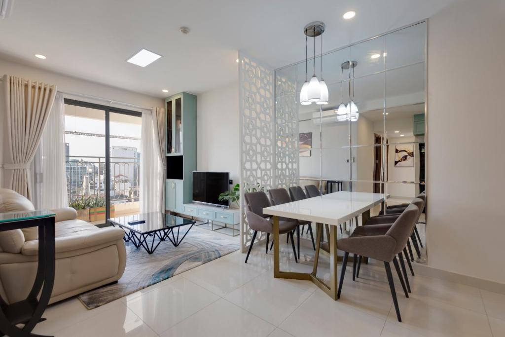 Smile Home - Saigonroyal - Tresor Apartment - center District 4 — photo 1