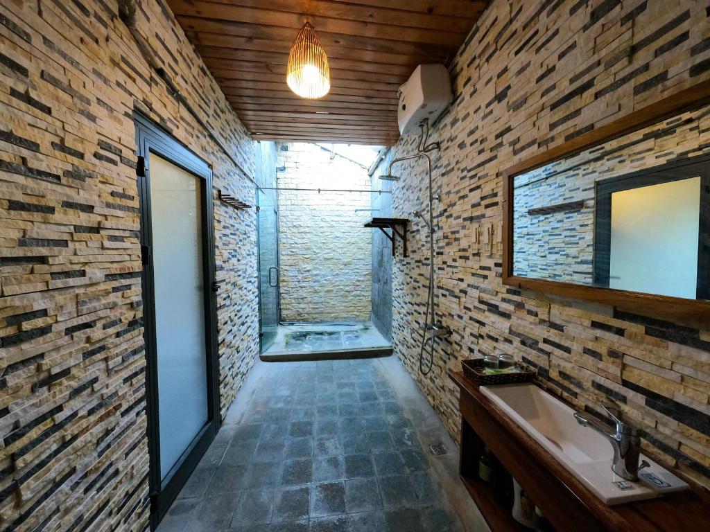 Jungle Boss Travel Lodge photo 3