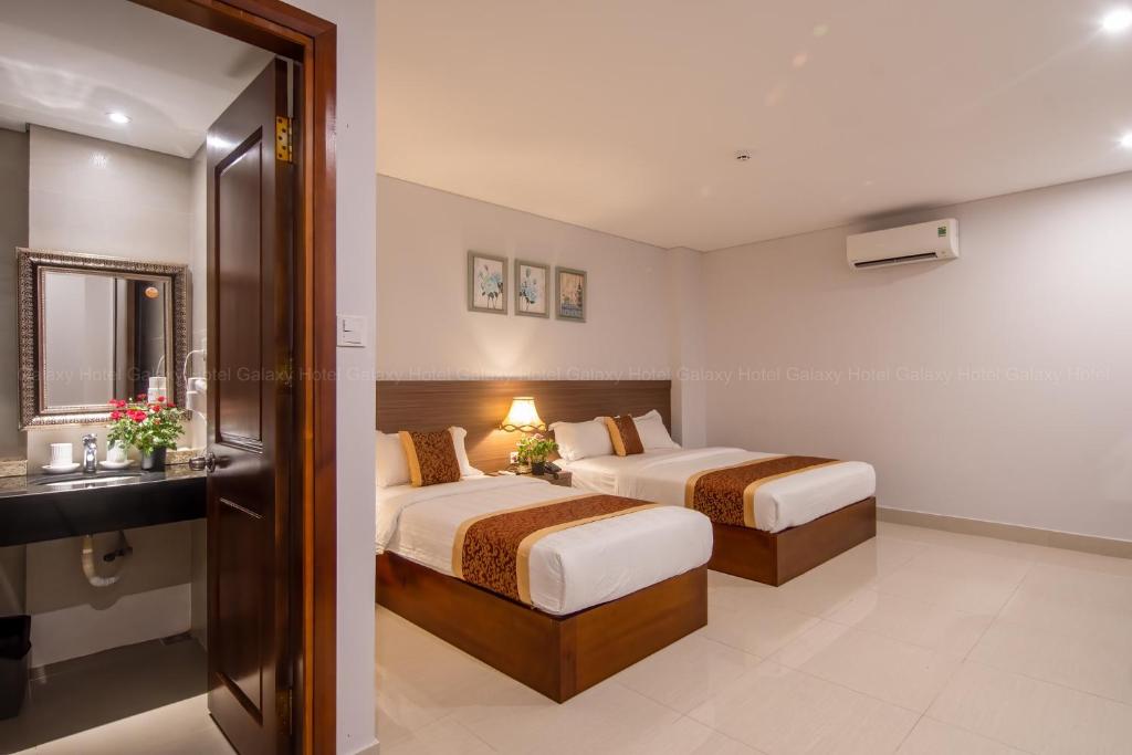 Galaxy Airport Hotel photo 2