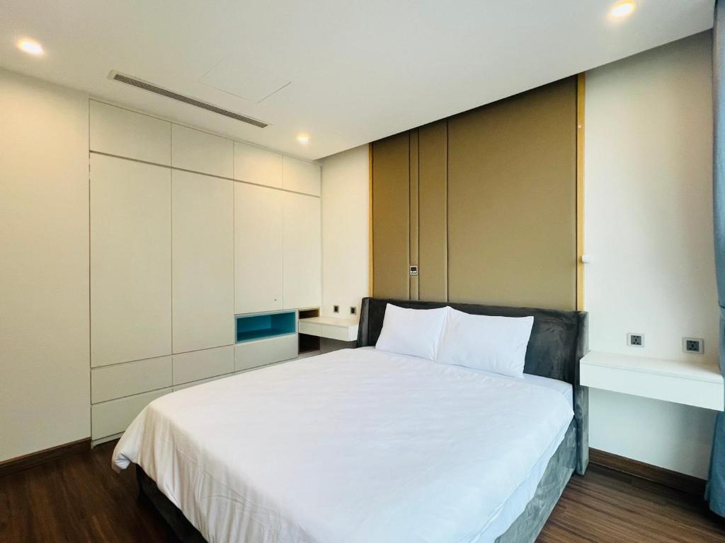 Vinhomes Metropolis Apartment near the United Nations photo 2