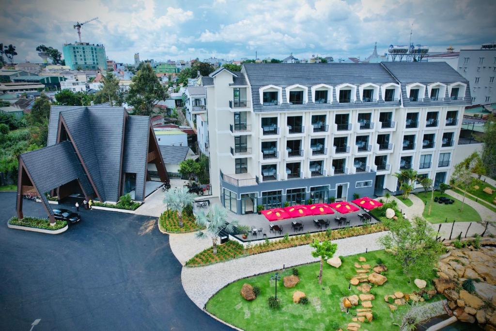 Sunflower Hotel & Resort — photo 1