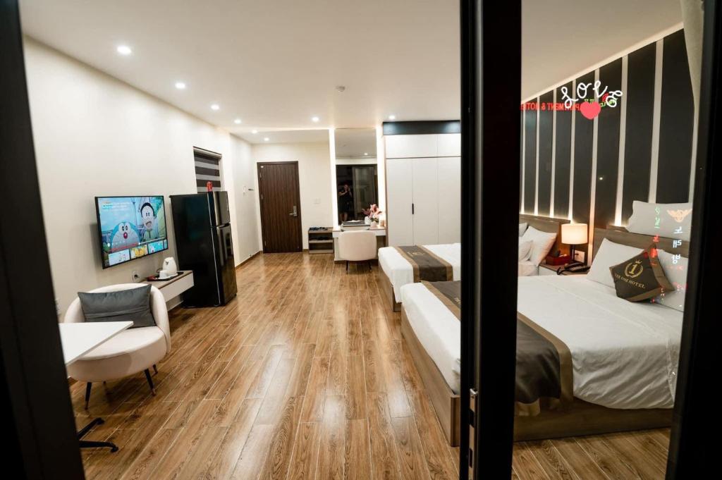 The One Hotel photo 2