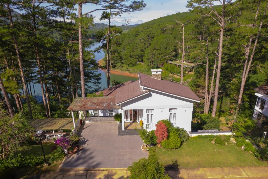 The Dream Villa Best Lake View — photo 1