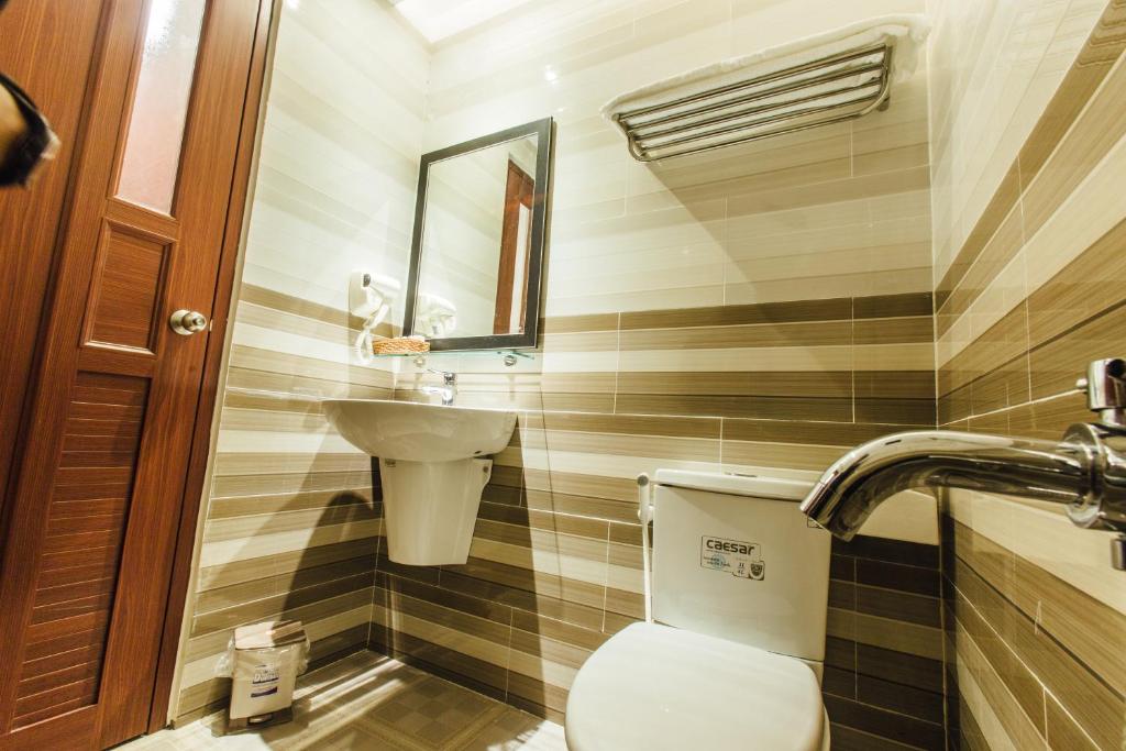 Sunflower Hotel 2 photo 3