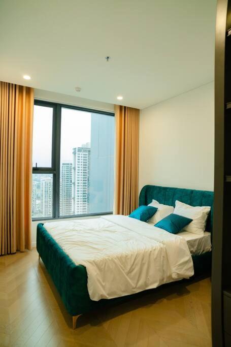 1 Bedroom City View Apartment photo 2