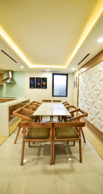Ruby Hotel photo 3