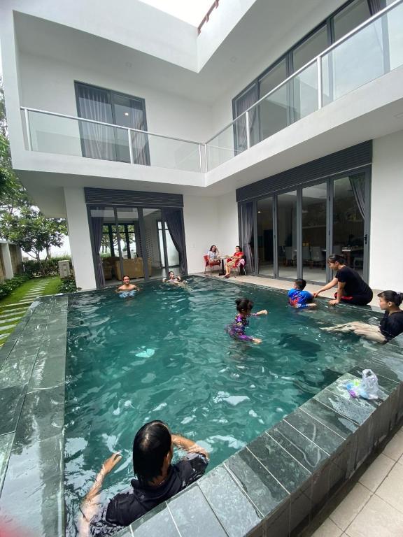 Villa Zenna Long Hải - Mimosa 611 View Biển — photo 1