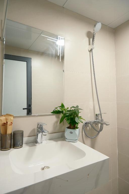 The Little Hanoi - Gentle apartment - Super central photo 3