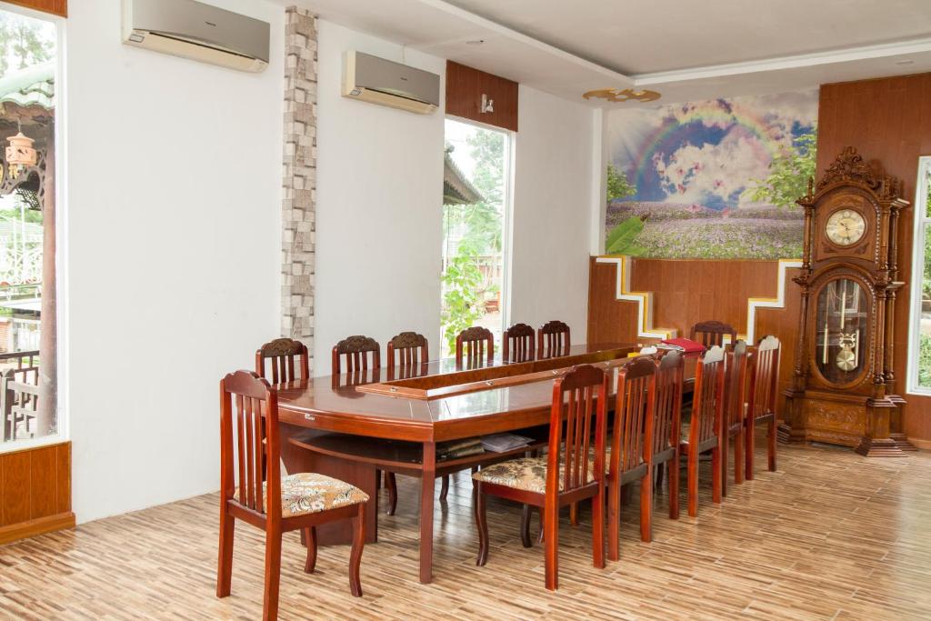 Satraco Royal Hotel photo 3