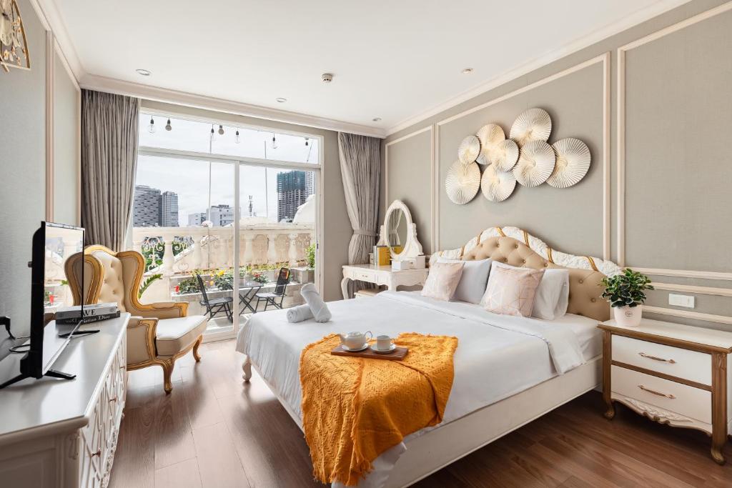 Spacious 4BR apat at Saigon Centre with pool photo 2