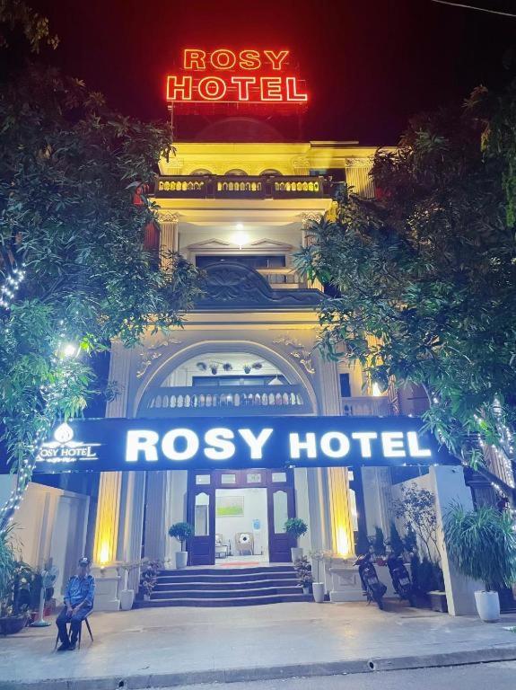 Rosy Hoàng Mai Hotel — photo 1