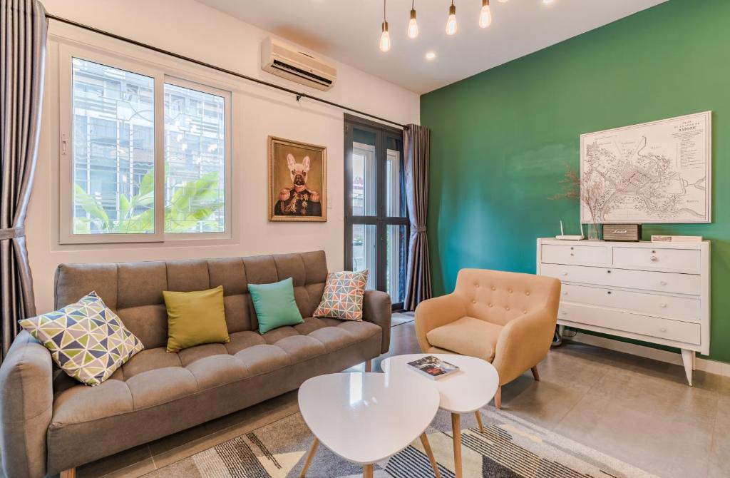 Retro Flat near Nguyen Hue by CIRCADIAN — photo 1