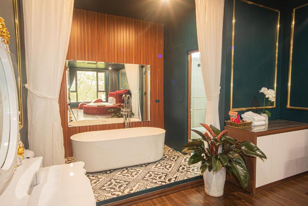 Royal Hotel & Apartment photo 3