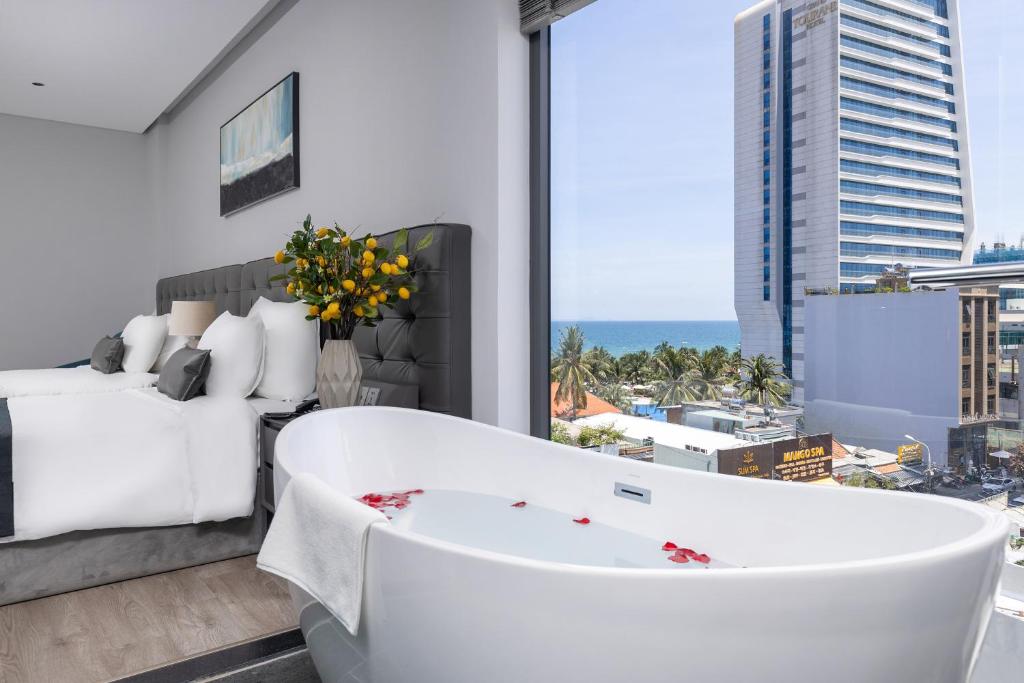 JBAY Beachfront Boutique Hotel photo 2
