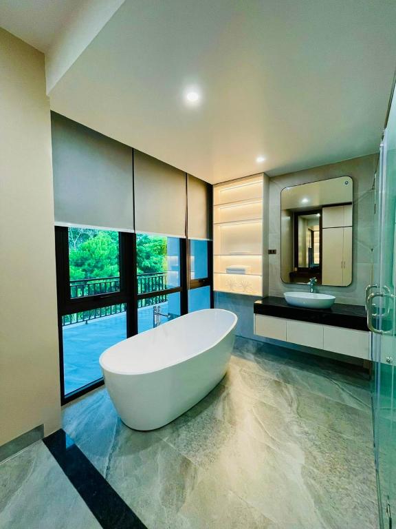 TAM ĐẢO GOLF VILLA 6 PHÒNG NGỦ photo 3
