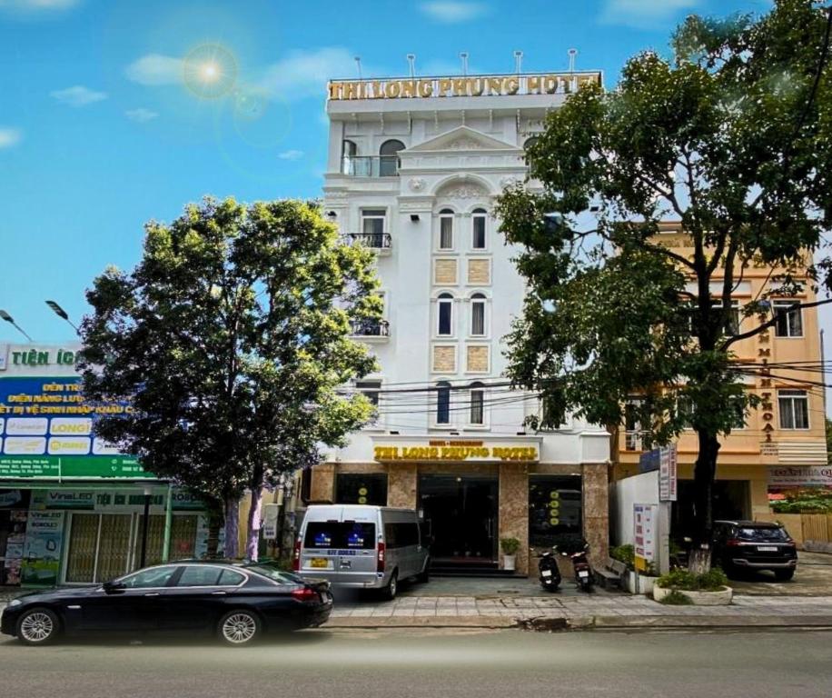 Thi Long Phụng Hotel — photo 1