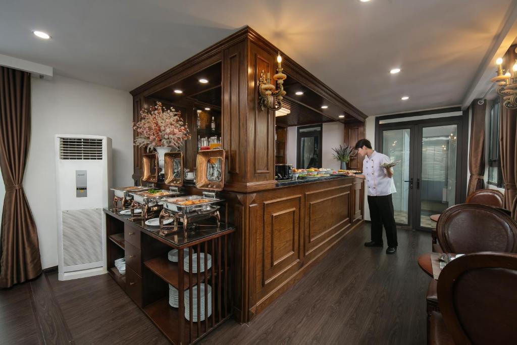 TrangTrang Luxury Hotel photo 3