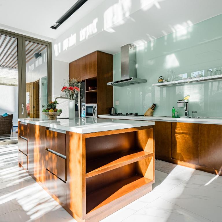 Perfect Son Tra Beach Villa Da Nang with sea view photo 2