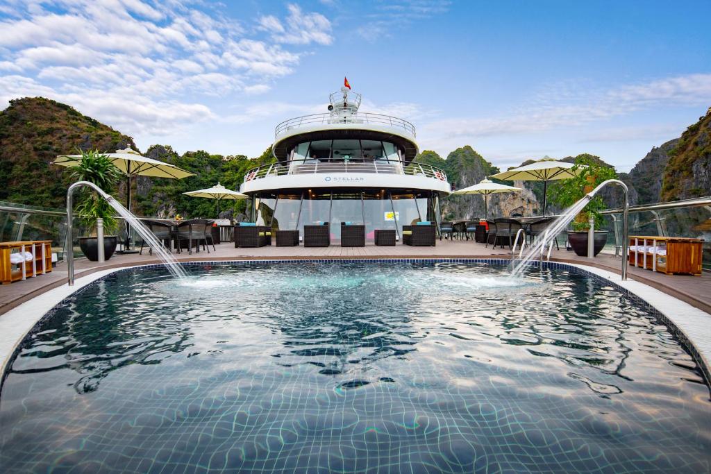 Stellar of the Seas Cruise photo 3