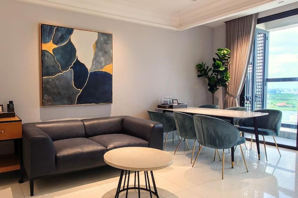 The Rixx Spacious 2 bedrooms @OperaHouse/Vincom/D1 — photo 1