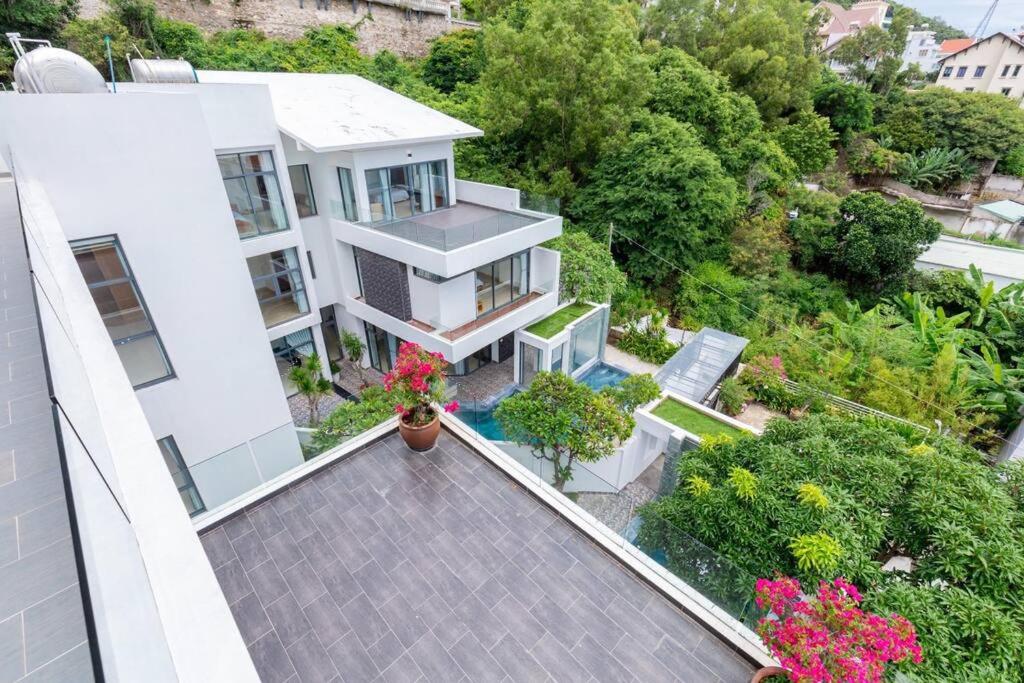 Villa In Great Location - 50M To Beach - Sea View photo 3