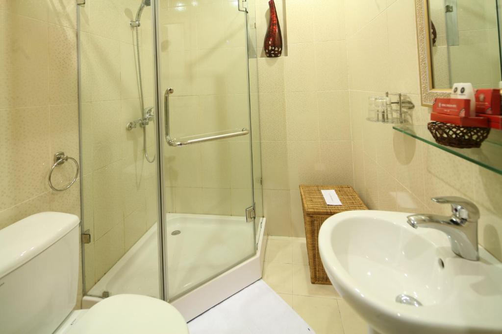 Rising Dragon Hotel photo 3