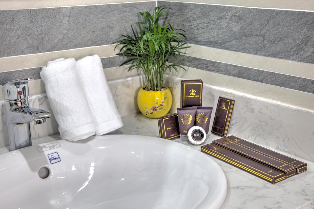 The Flamboyant #StayWork Vinhomes Imperia photo 3