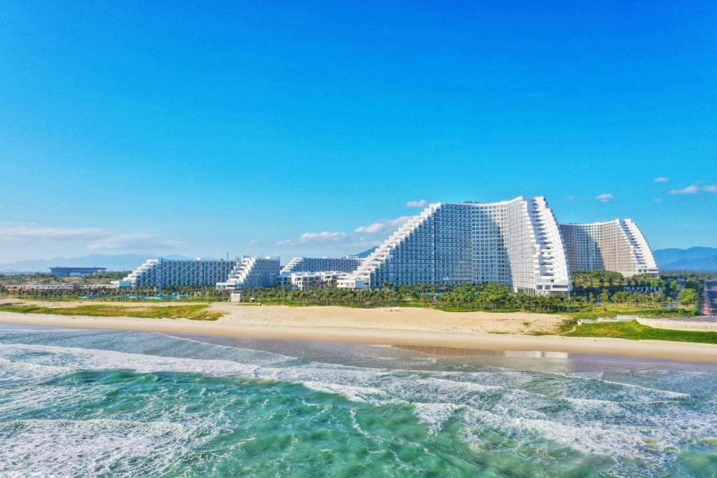 Tropical Beach Dream of Resort Cam Ranh photo 3