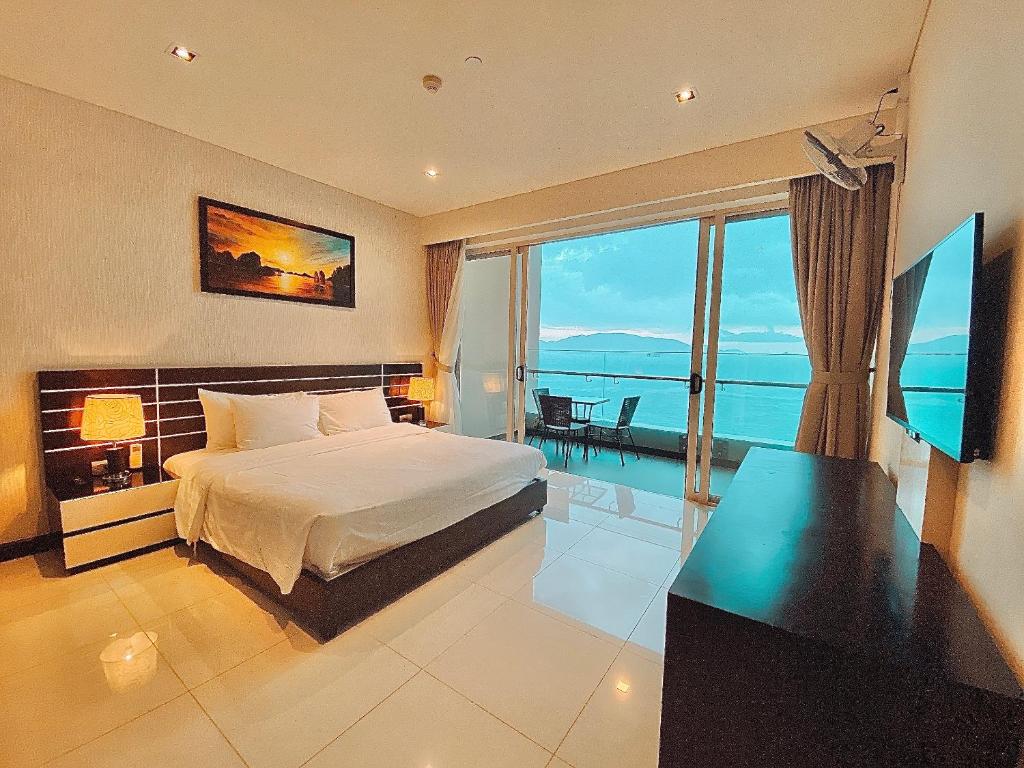 The Costa Central and Luxury 2 bedrooms photo 2