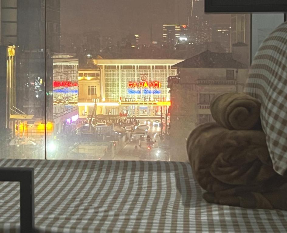 Station View Hostel - LushStay Hanoi photo 3