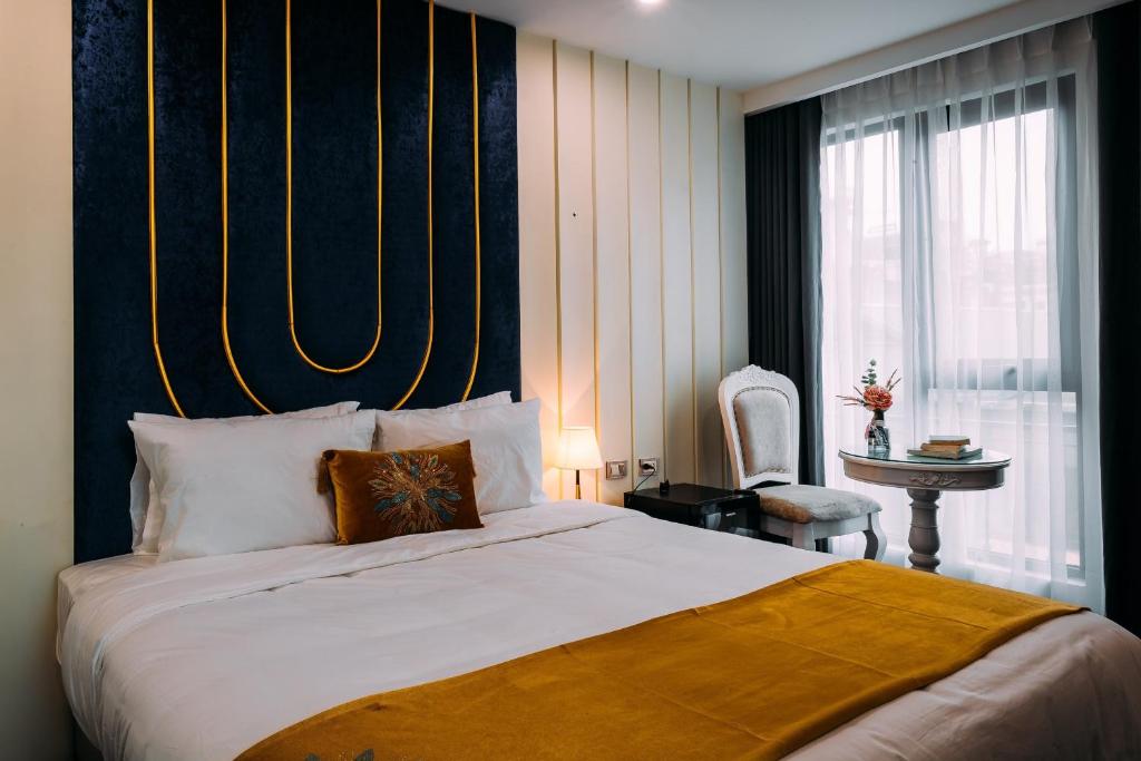 Royal Lotus Hotel photo 2