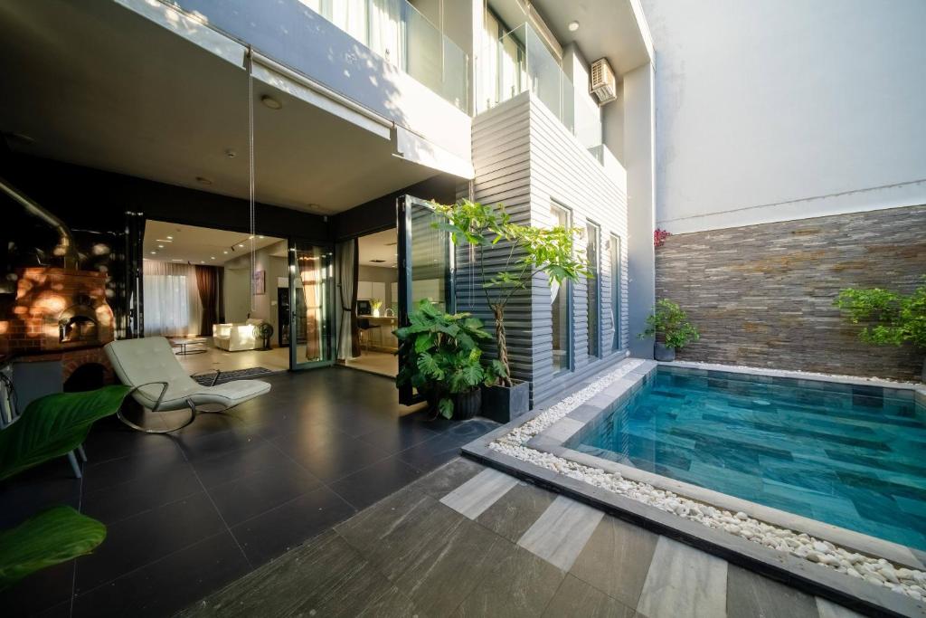 Sila Anila 7BRs Pool Villa My Khe Beach Da Nang — photo 1