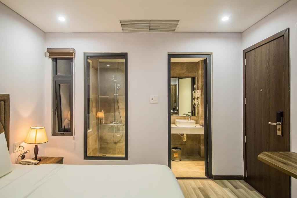 Sea Light Hotel Da Nang photo 3