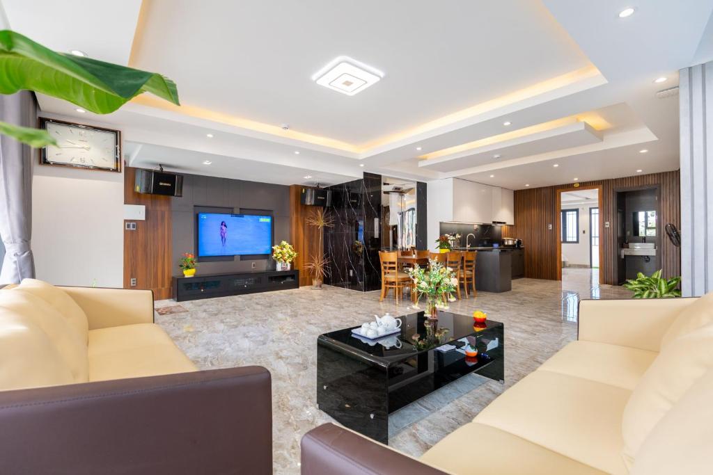 Sunflower Villa - Free Bida - Phòng Karaoke - Có Thang Máy - 10 Phòng Ngủ - Gần Biển photo 2