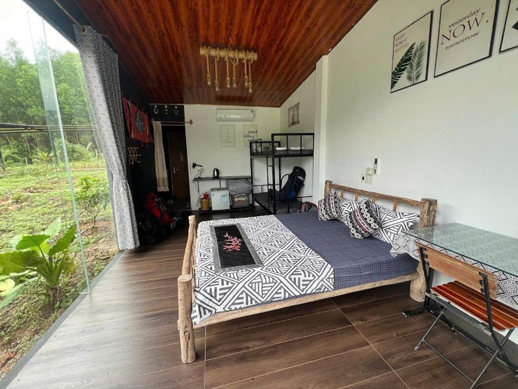 Phong Nha Cave Boat Tour Included - Nguyen Shack photo 2